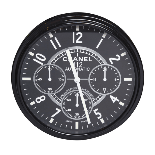ساعة الحائط الفاخرة في شانيل: الأناقة الخالدة وصقلها لداخلك الداخلي