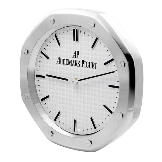 ساعة الحائط الفاخرة Audemars Piguet Royal Oak مع تصميم لالتقاط الأنفاس والدراية السويسرية