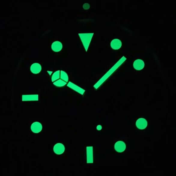 Horloge Murale de Luxe Rolex Deepsea pour Intérieurs Élégants - Passeport Cases