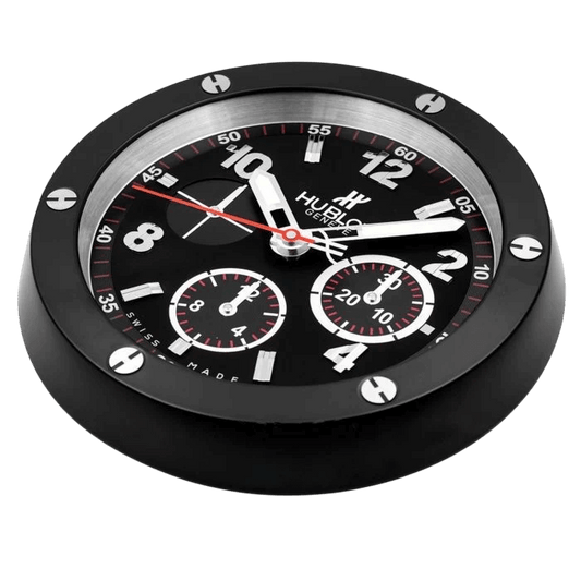 ساعة الحائط الفاخرة Hublot - تصميم معاصر ودقة استثنائية