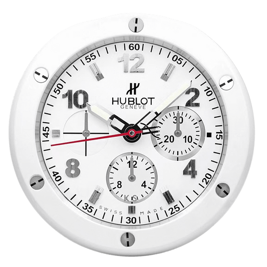 ساعة الحائط الفاخرة Hublot - تصميم معاصر ودقة استثنائية