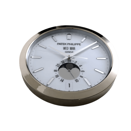 ساعة الحائط الفاخرة مستوحاة من Patek Philippe - الأناقة والدقة المتزايدة