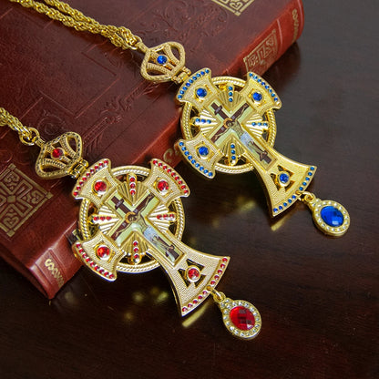 ✝️ Collier Croix Chrétienne Plaqué Or – Style Antique & Pierres Rouges 🕊️