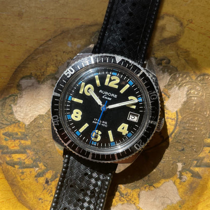 Vintage Aurore Skin -Diver's 70s Watch - Mecánica manual, dial negro, excelente estado