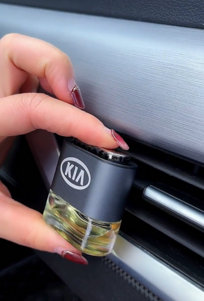 Désodorisant de Voiture Élégant avec Logo - Parfum Durable et Chic