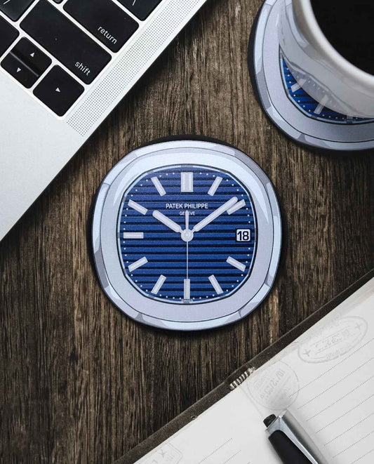 Sous-verre Nautilus 5711 Bleu en Silicone - Style Horloger, Résistant à l'Eau et à la Chaleur - Passeport Cases