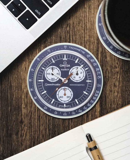 Sous-verres MoonSwatch Mission à la Terre - Cadeau Idéal pour Amateurs de Montres - Passeport Cases