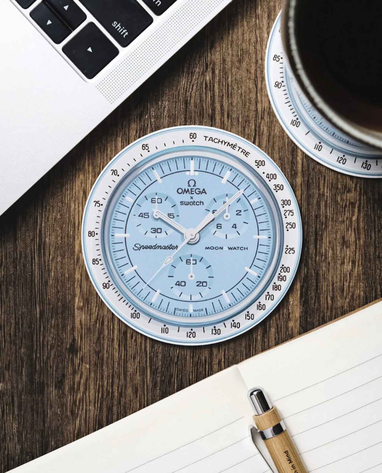 Sous-verre Lunette MoonSwatch Mission vers Uranus - Résistant à l'Eau et à la Chaleur - Passeport Cases