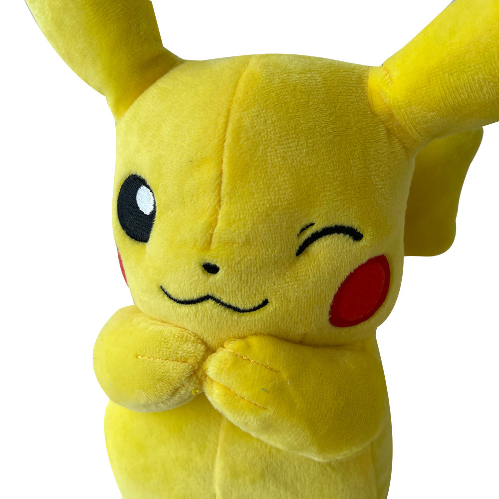 Pikachu en Peluche - 3 Versions Adorables pour Tous les Âges