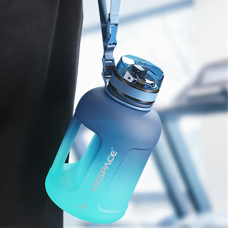 Gourde Sport 2L: Hydratation Optimale au Cœur de l’Action