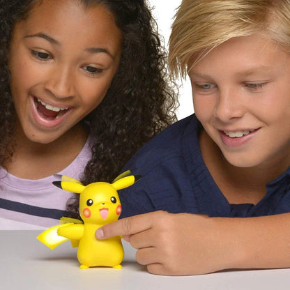 Figurines Parlantes Pikachu et Glumanda - Magie Pokémon chez Vous