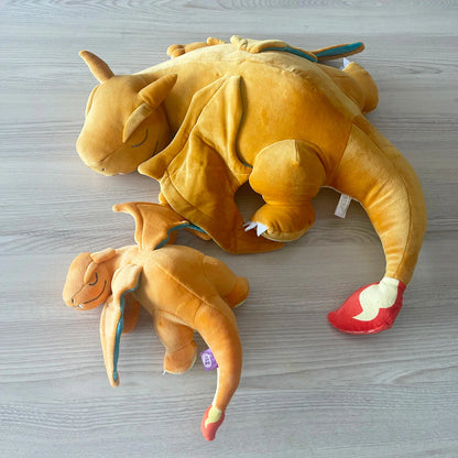 Coussin en Peluche Glurak Charizard - Confort et Magie Pokémon