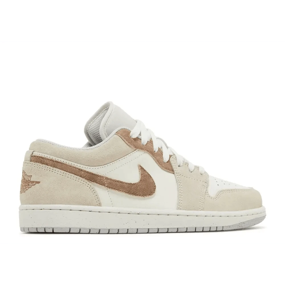 Air Jordan 1 Low SE Legend Light Brown - Passeport Cases