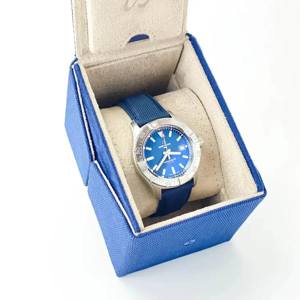 Avenger Automatic 42 blue - Passeport Cases