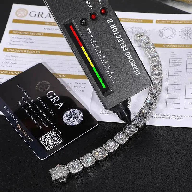 Bracelet serti de diamants moissanite en argent - Passeport Cases