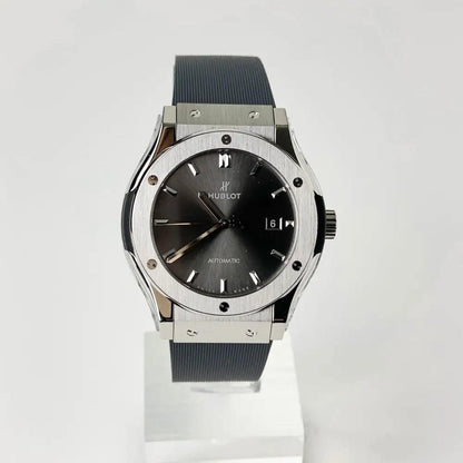 Classic Fusion Racing Grey 42mm - Passeport Cases