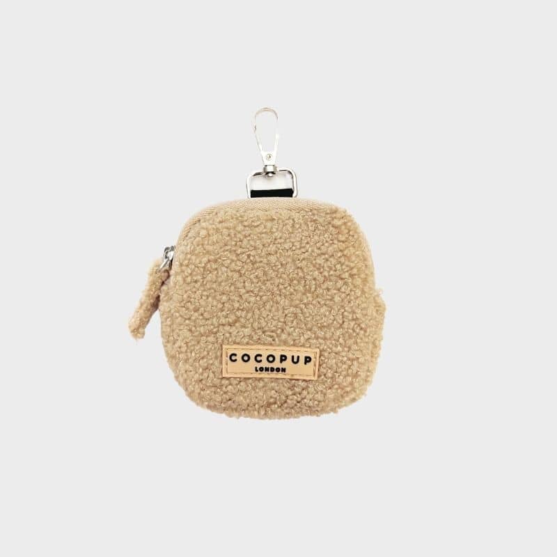 Sacoche de Balade en Teddy Beige pour Friandises Chien - Cocopup London