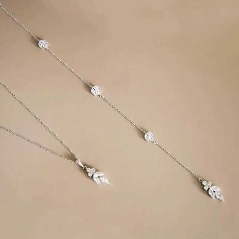 Collier de Dos Mariage Champetre - Passeport Cases