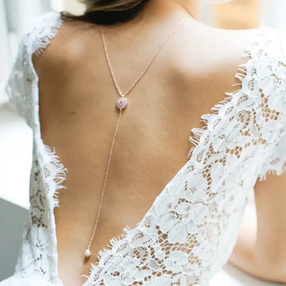 Collier de Dos Robe Mariage - Passeport Cases