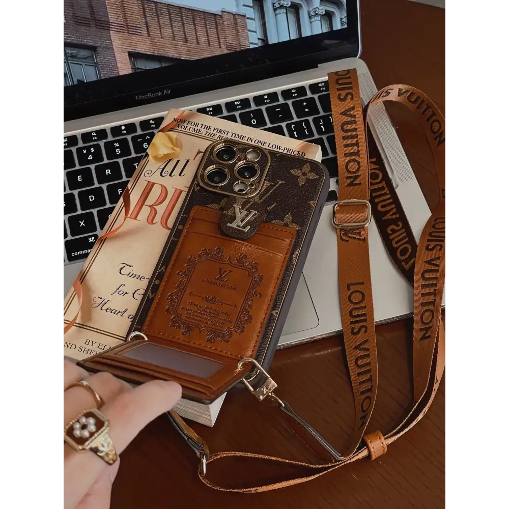 Coque louis vuitton avec porte carte à bandoullière