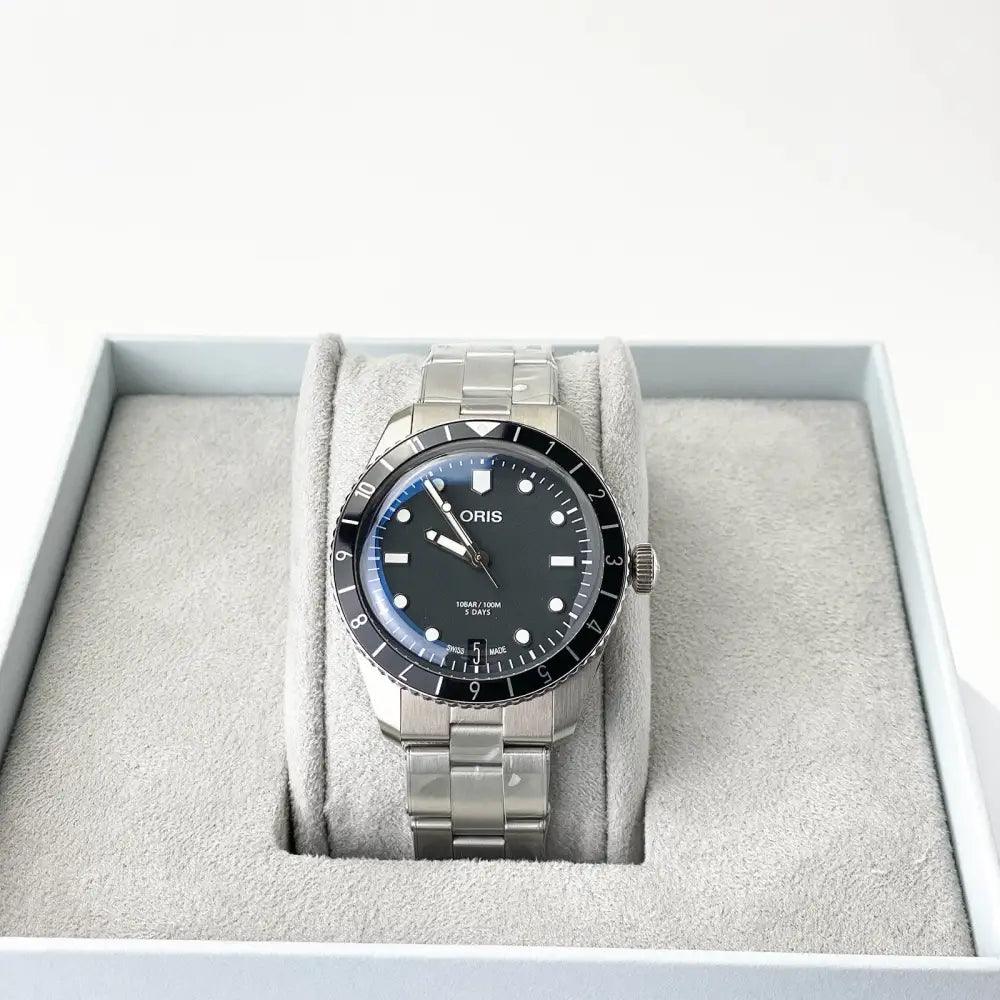 Divers Sixty Five 12h Calibre 400 Black Dial 40mm - Passeport Cases