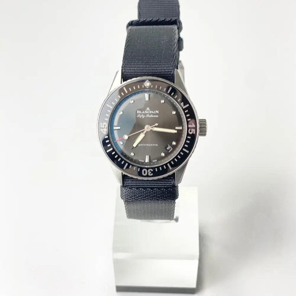 Fifty Fathoms Bathyscaphe 38mm Stahl - Passeport Cases