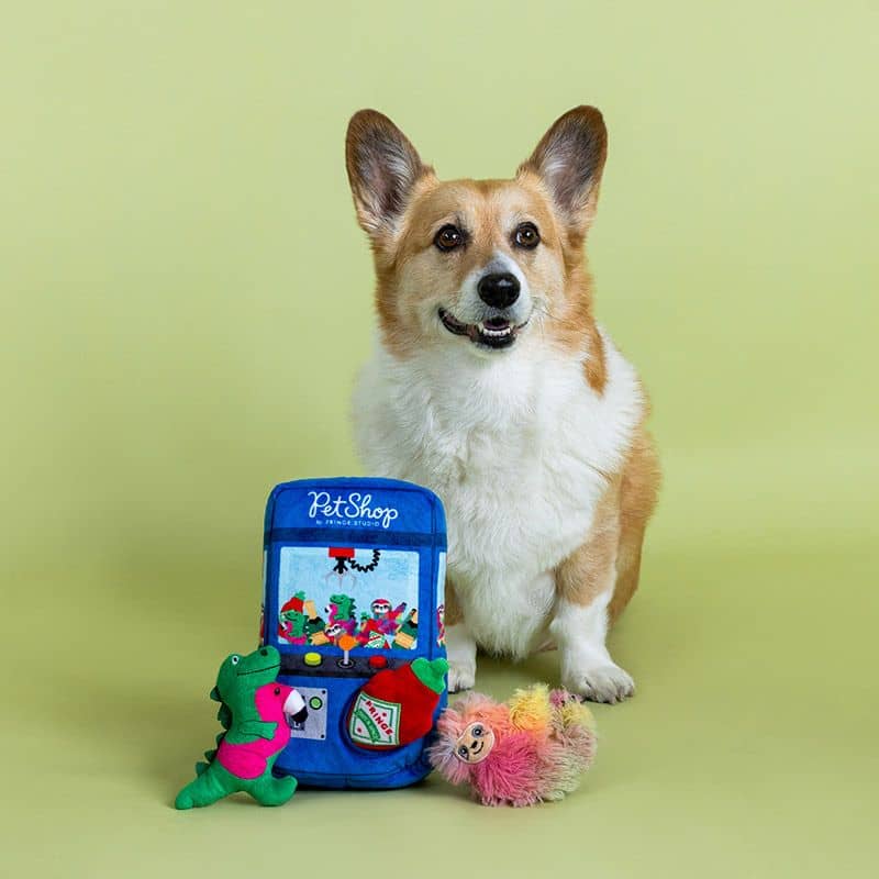 Interactive dog toy - Mental enrichment with plush plug machine and sound figurines