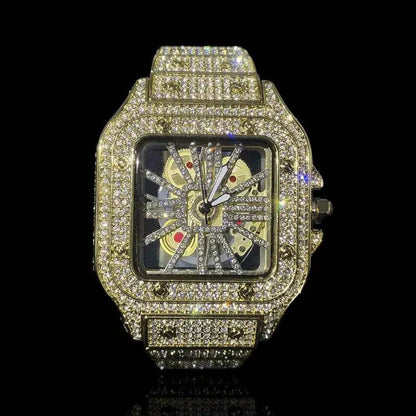 Fully Iced Out Montre King Square Skeleton plaquée or - Passeport Cases