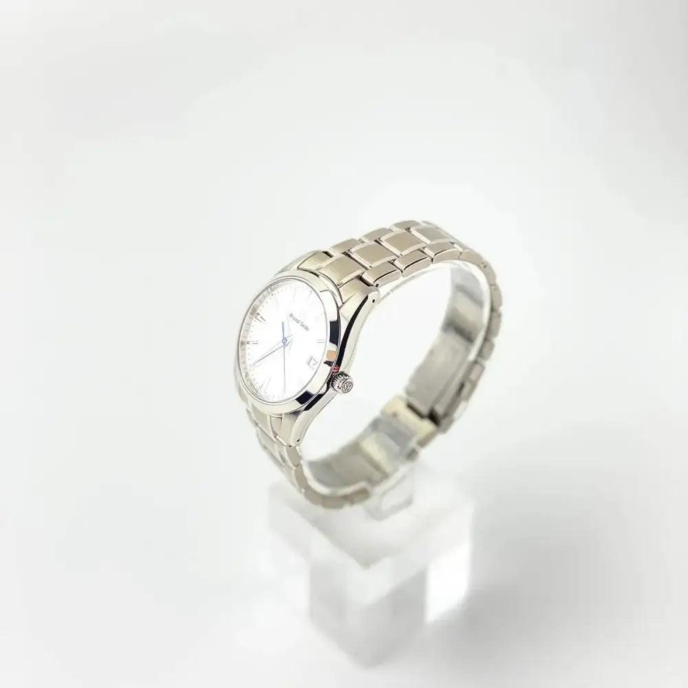 Heritage Collection 37mm White Dial - Passeport Cases