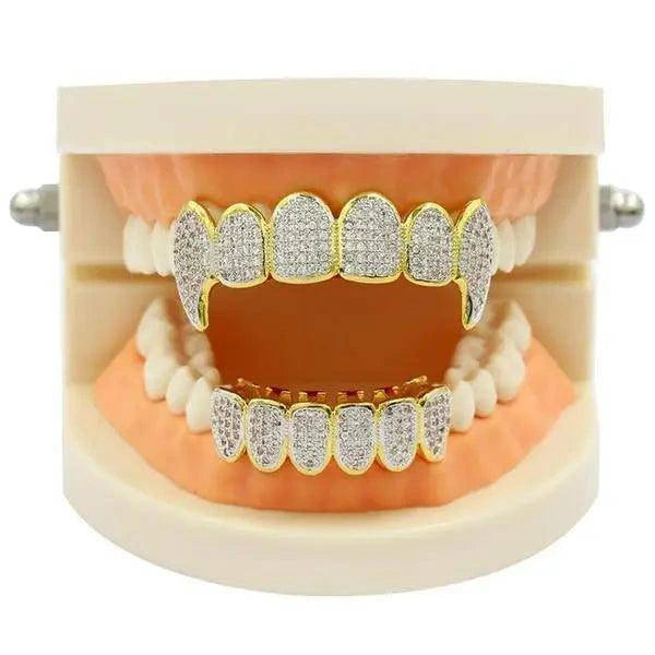 Iced Out Royal Multi Fang Grillz Ensemble - Passeport Cases