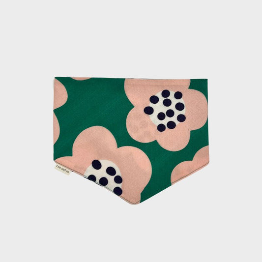 Bandana Vert à Fleurs pour Chien - Lou & Co - Passeport Cases