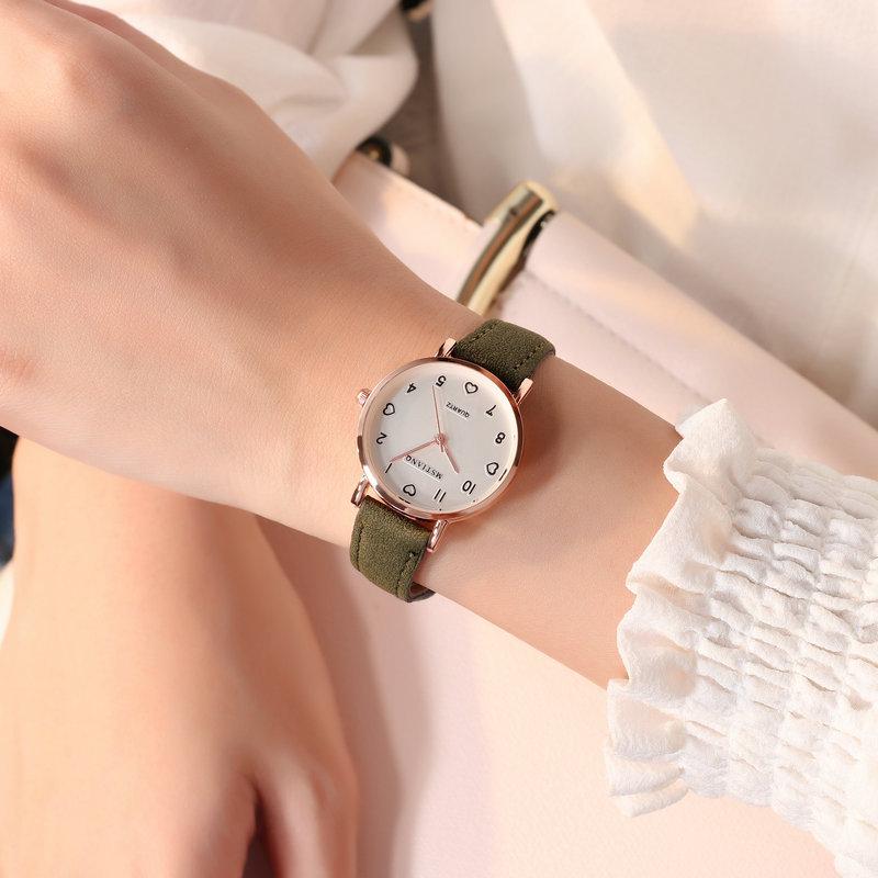 Montre femme cuir vintage