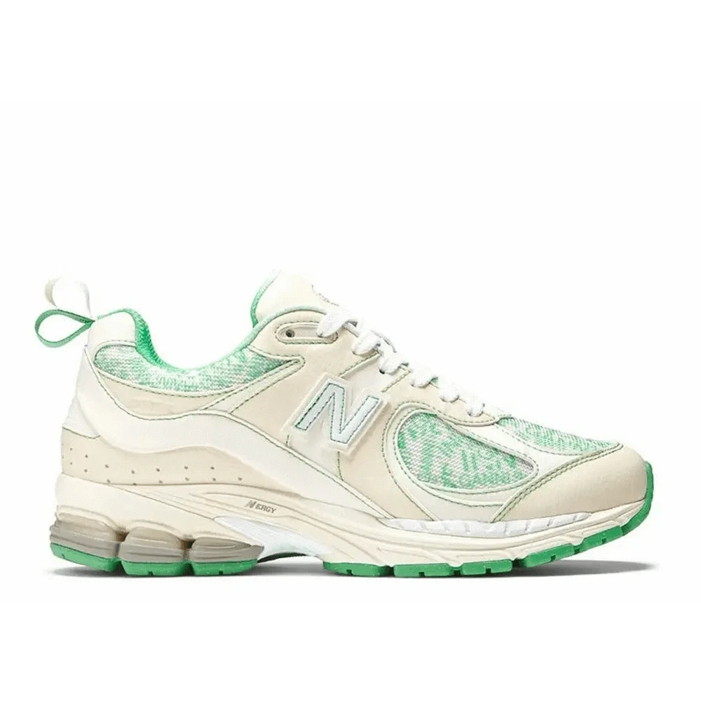 New Balance 2002R Ganni Green Cream - Passeport Cases