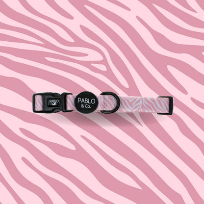 Dog necklace in pink zebra fabric - Comfort and style by Pablo & Co