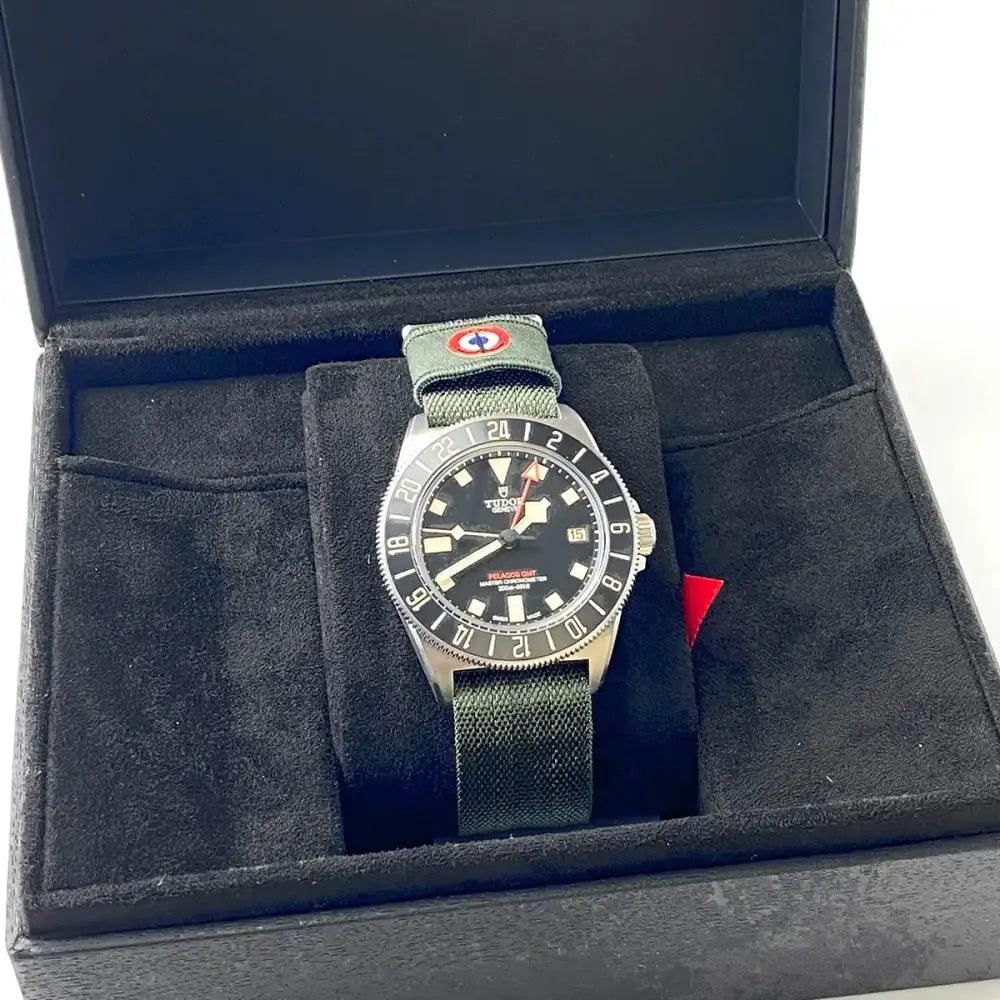 Pelagos Fxd Gmt Black Dial 42mm - Passeport Cases