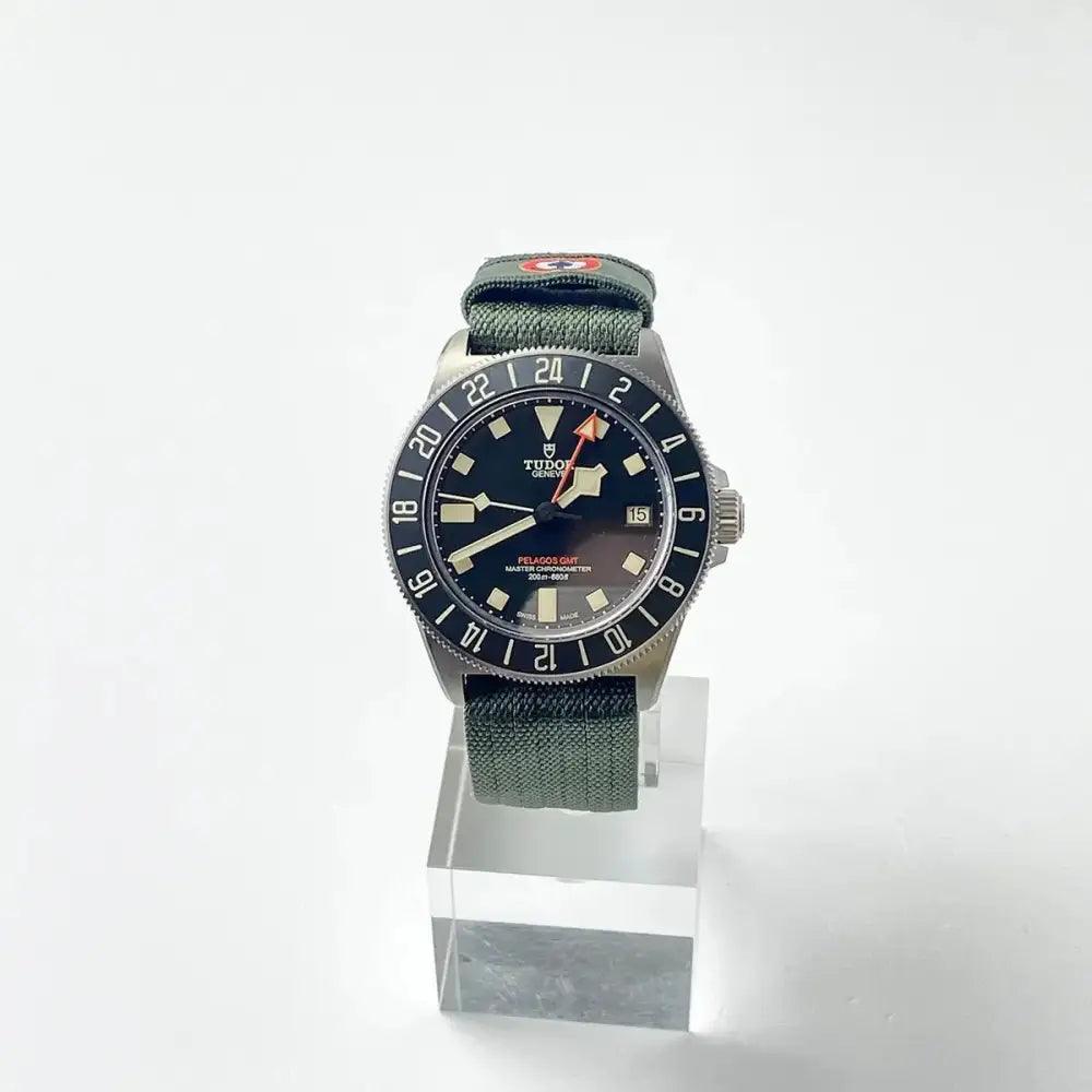 Pelagos Fxd Gmt Black Dial 42mm - Passeport Cases