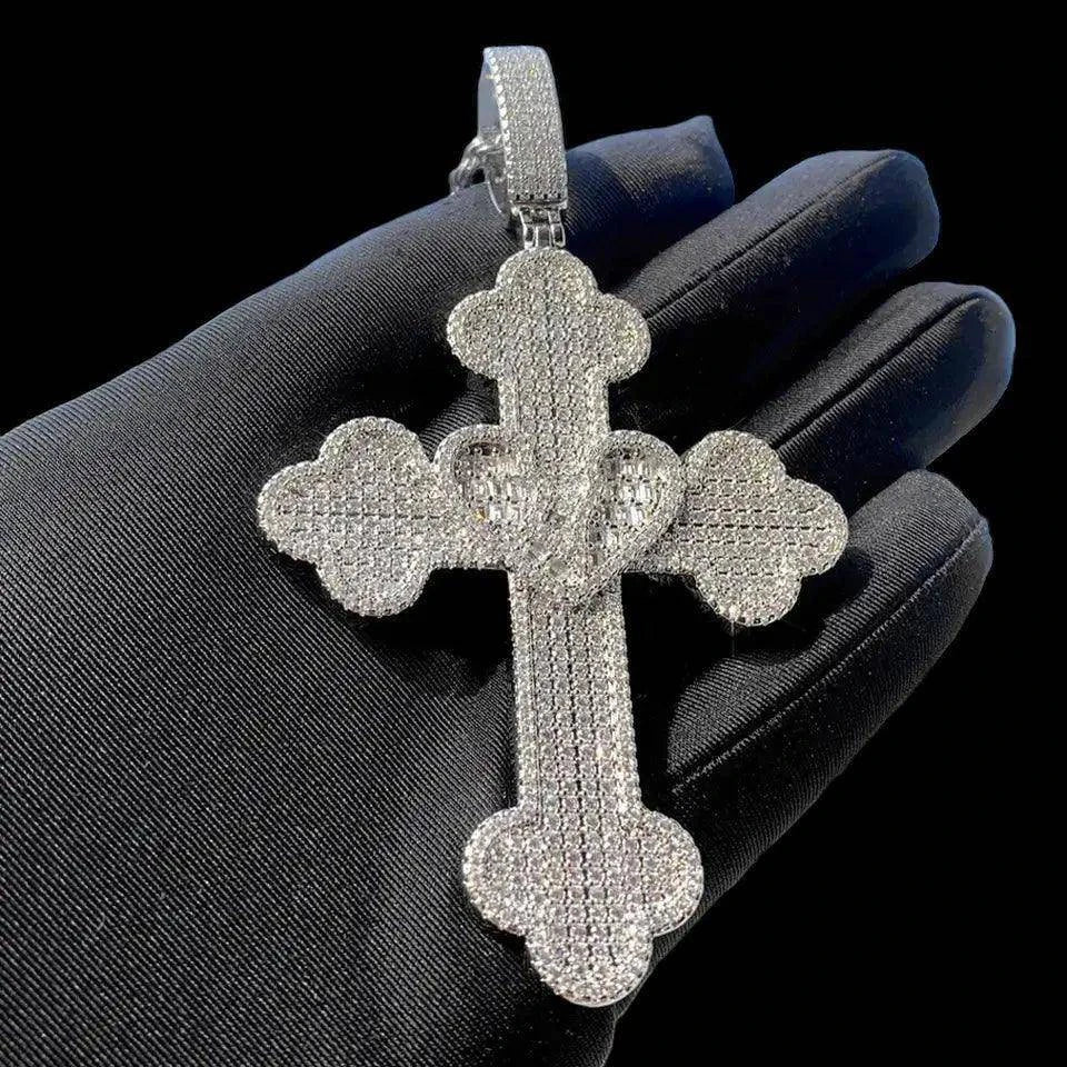 Pendentif Croix Coeur Brisé - Passeport Cases