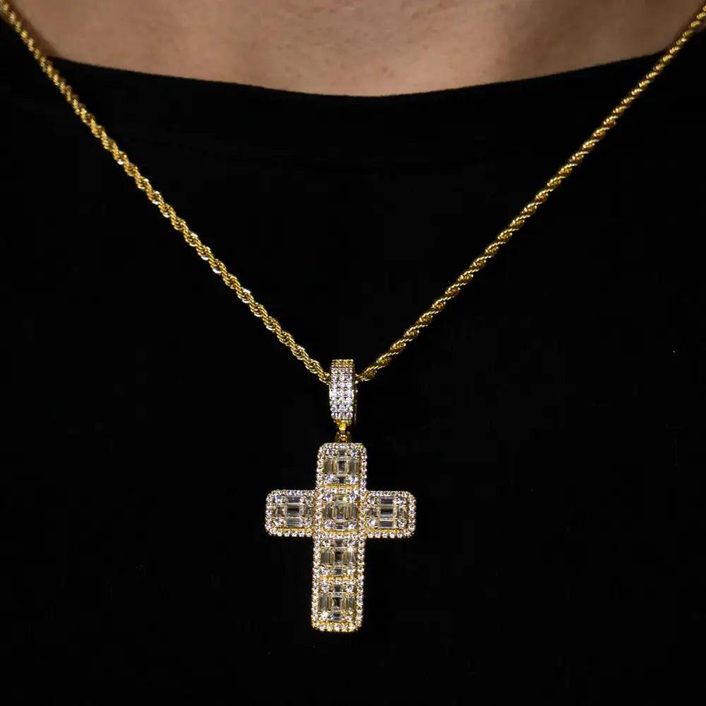 Pendentif croix diamant baguette plaqué or - Passeport Cases