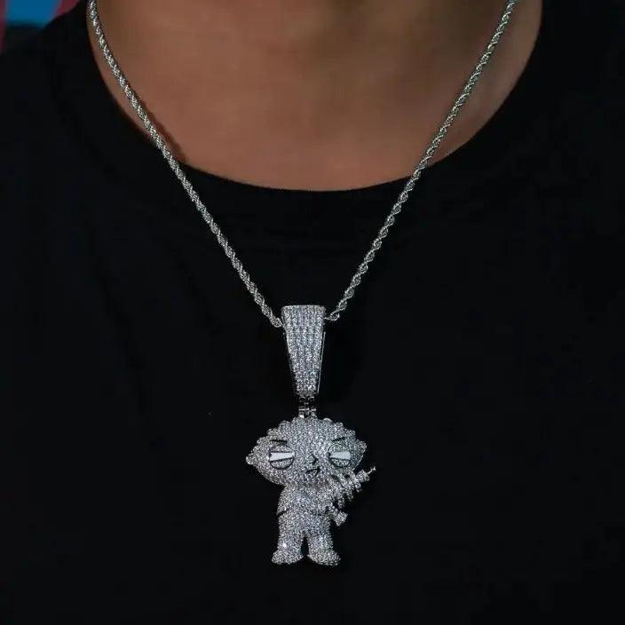 Pendentif Stewie Iced Out - Passeport Cases