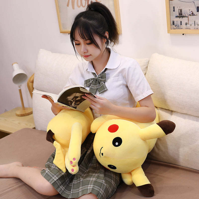 Peluche Géante Pikachu - Compagnon Douillet et Confortable