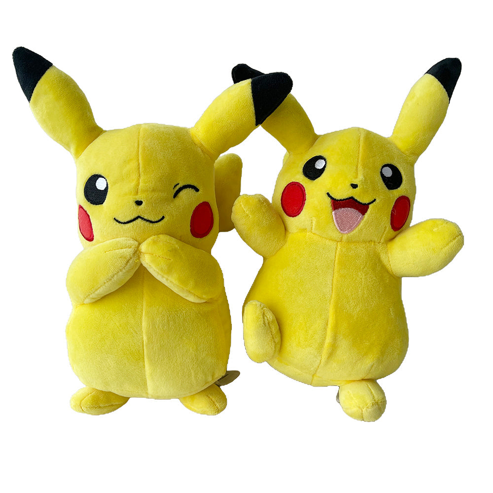 Pikachu en Peluche - 3 Versions Adorables pour Tous les Âges