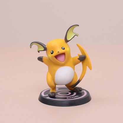 Sets de figuras de Pokemon Pikachu Mewtu y otros con 6 Pokemon cada uno