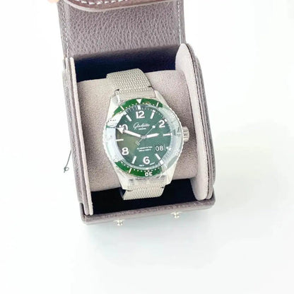 SeaQ Panoramadatum Green Dial 43mm - Passeport Cases