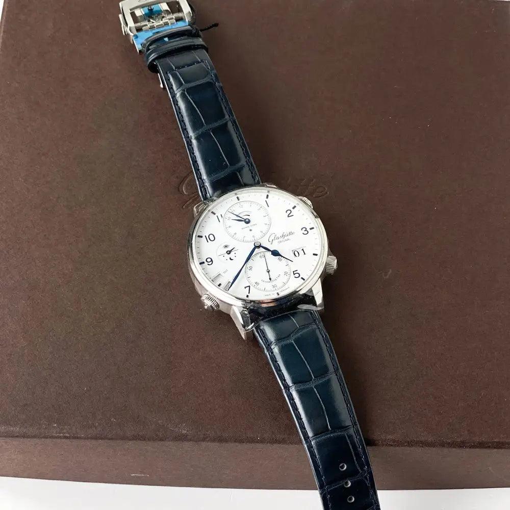 Senator Cosmopolite White Dial 44mm - Passeport Cases