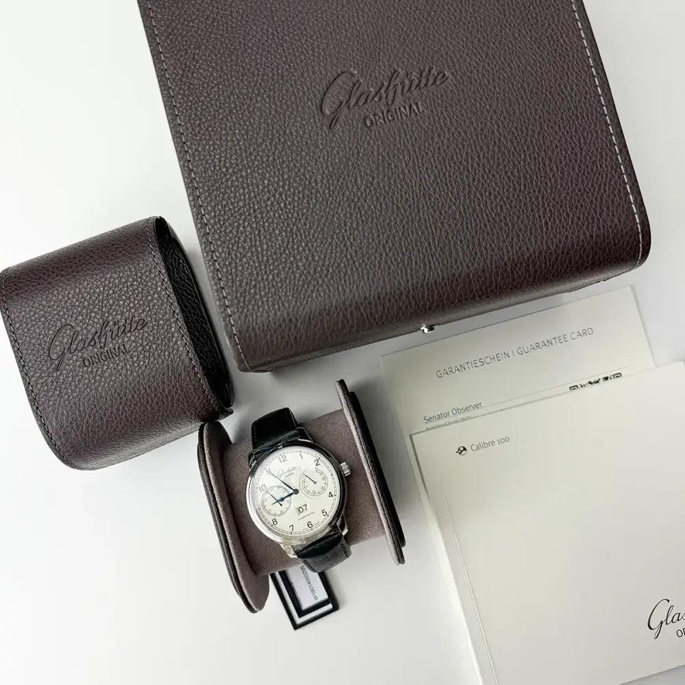 Senator Observer 44mm White Dial - Passeport Cases