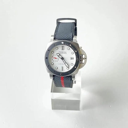 Submersible Luna Rossa White Dial 42mm - Passeport Cases