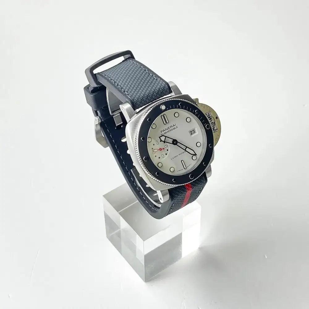 Submersible Luna Rossa White Dial 42mm - Passeport Cases