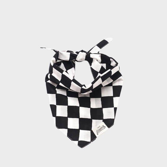 Bandana Échiquier Noir pour Chien - Checkmate de The Paws - Passeport Cases