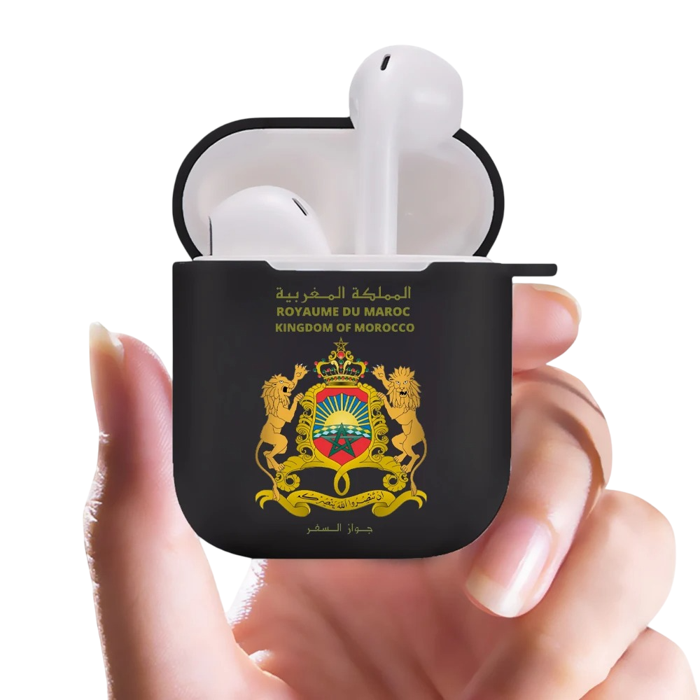 Coque AirPods Maroc – Noir avec logo passeport
