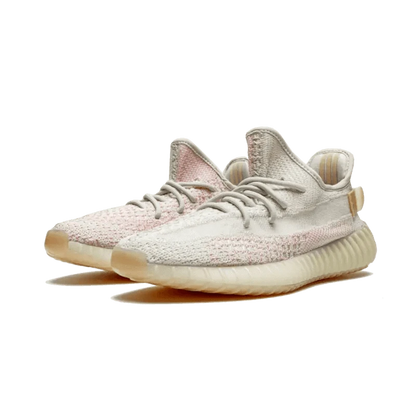 Yeezy Boost 350 V2 Light - Passeport Cases